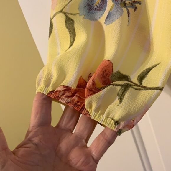 C.C. Armor yellow floral crepe like top with 3/4 sleeves.  NWOT - Picture 4 of 6
